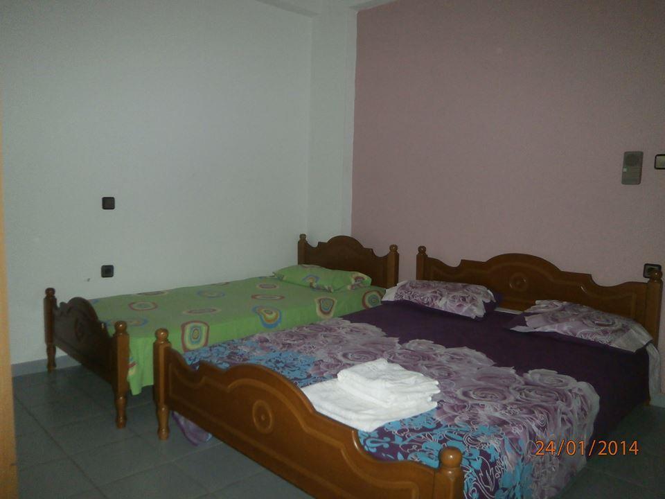Ioannis Avrades Apartments Agiakampos  Rum bild